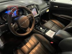 کرایسلەر 300